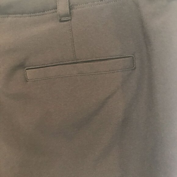 Ben Hogan Men's Flat Front Bermuda Golf Shorts Sz 40 in Black Activewear Sporty - Picture 8 of 14